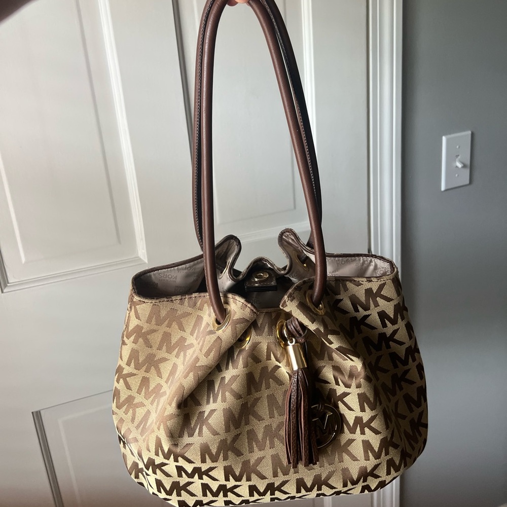 Michael Kors East West Signature Ring Tote